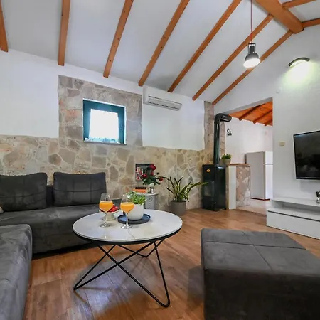 Silentio Dalmatia