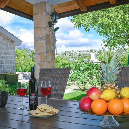 Silentio Dalmatia * Макарска